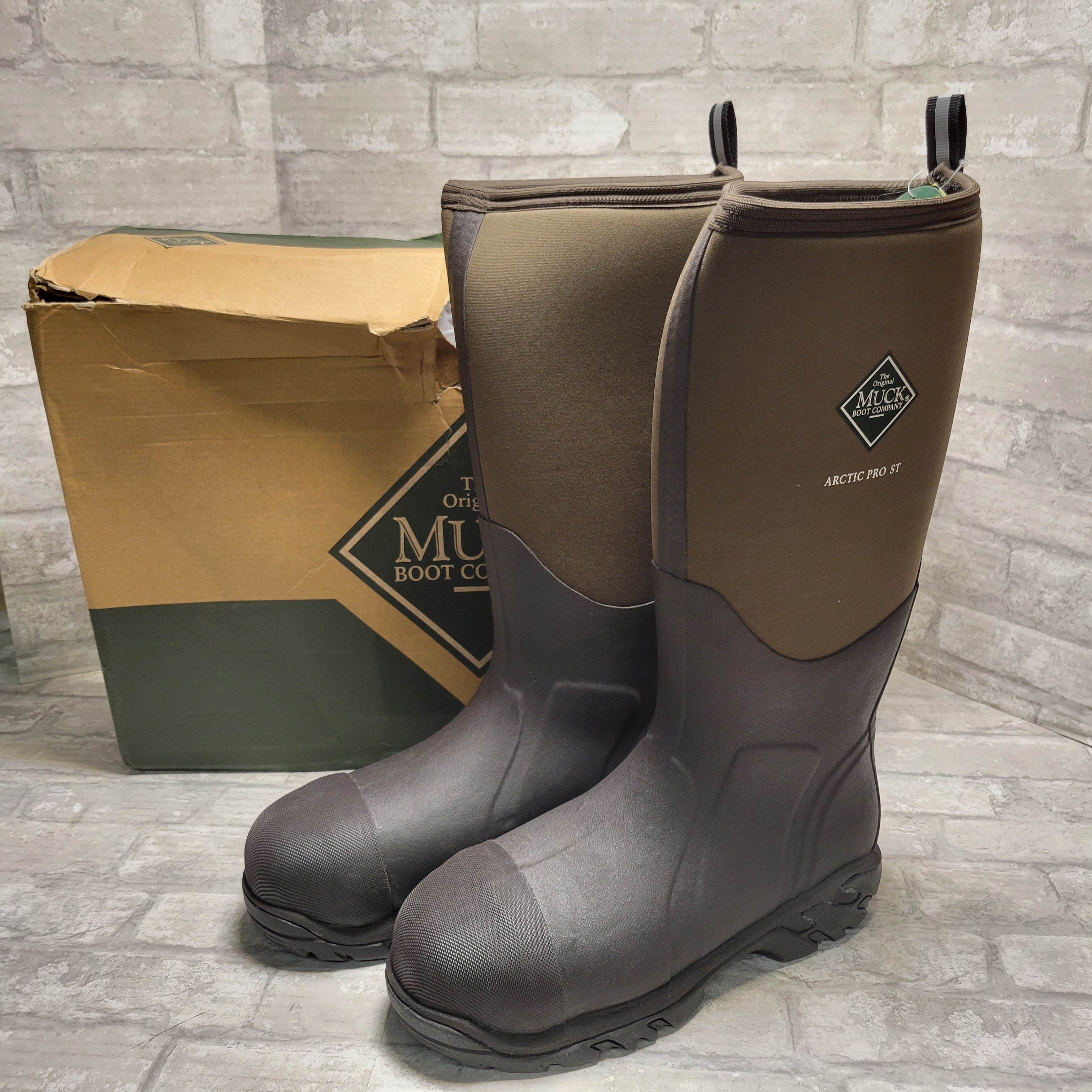 The Original Muck Boot Company Arctic Pro Steel Toe Boots, 10 Men's Hi Bark (8100100210926)